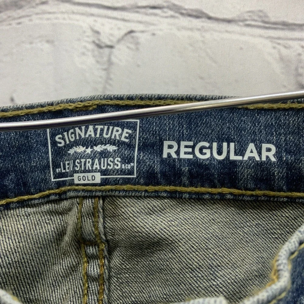 Signature Levi Strauss Blue Jeans Mens‎ Sz 44 X 30 Regular Straight Fit